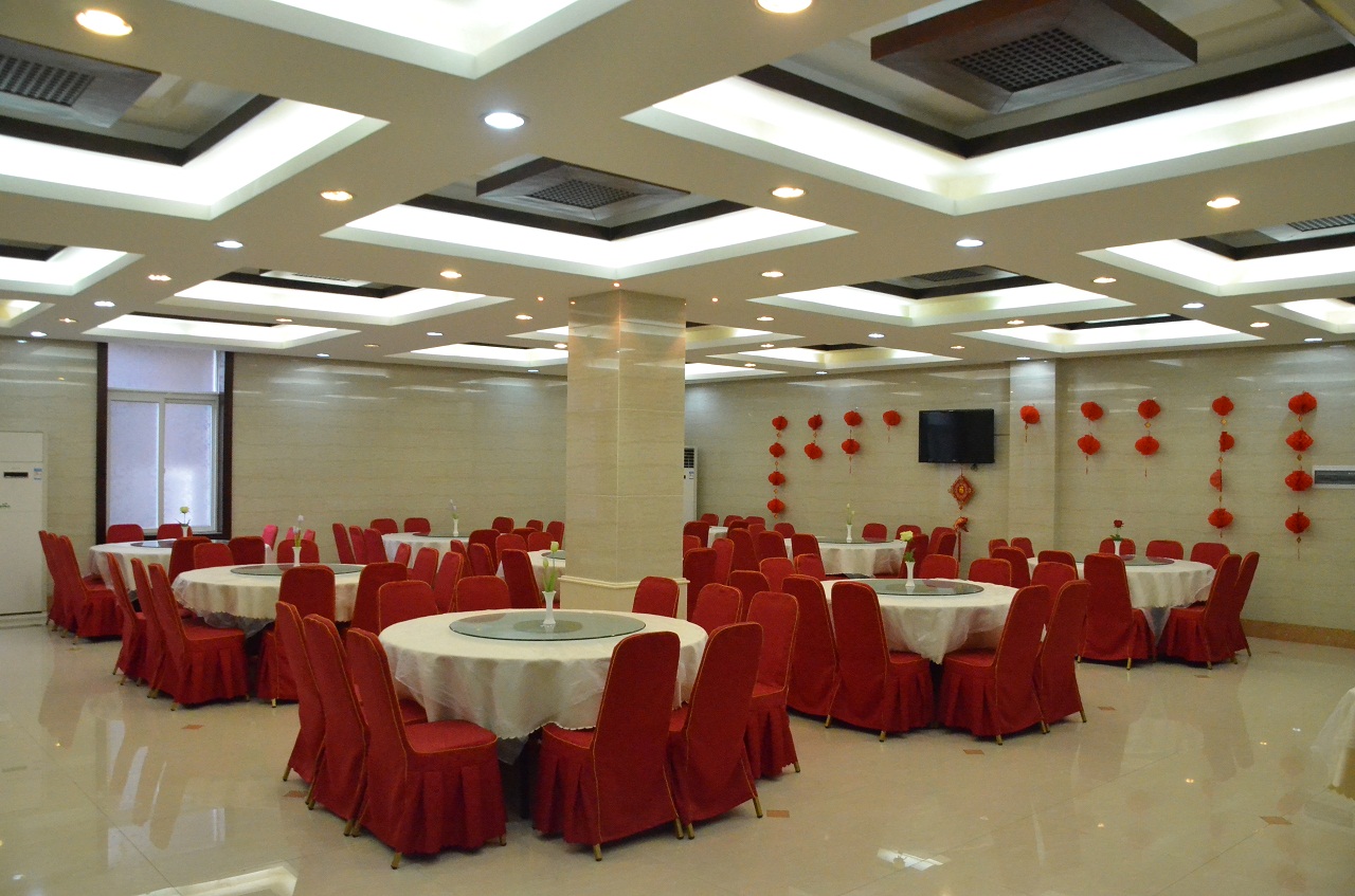 100���в������